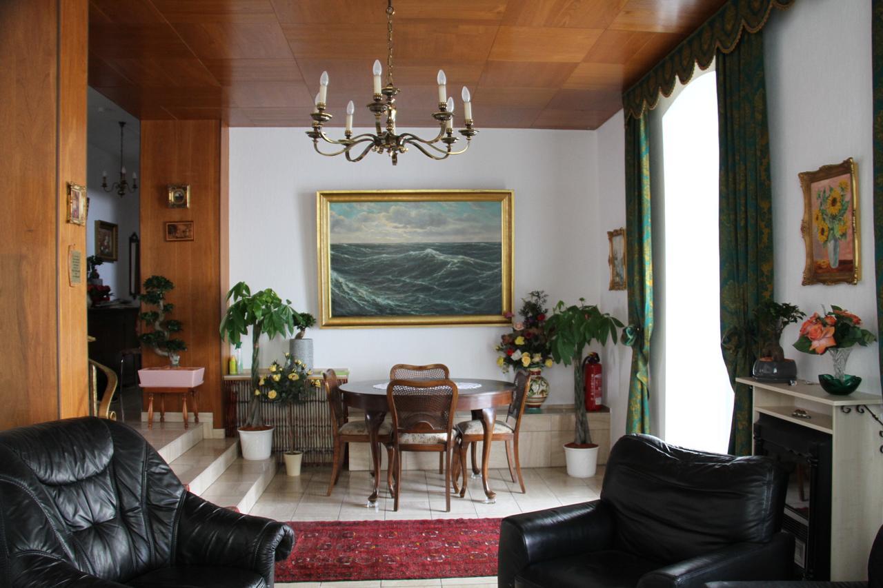Hotel Humboldt บาดคิสซินเงิน ภายนอก รูปภาพ
